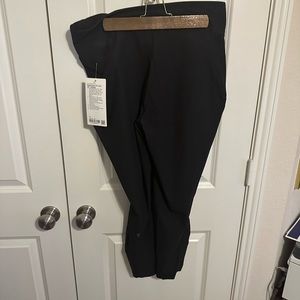 Lululemon Leggings Base Pace HE Tight 25” (Ribbed). Size 14. Black. NWT
